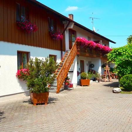 Pension Zum Krug, Messe Muenchen Hergolding المظهر الخارجي الصورة