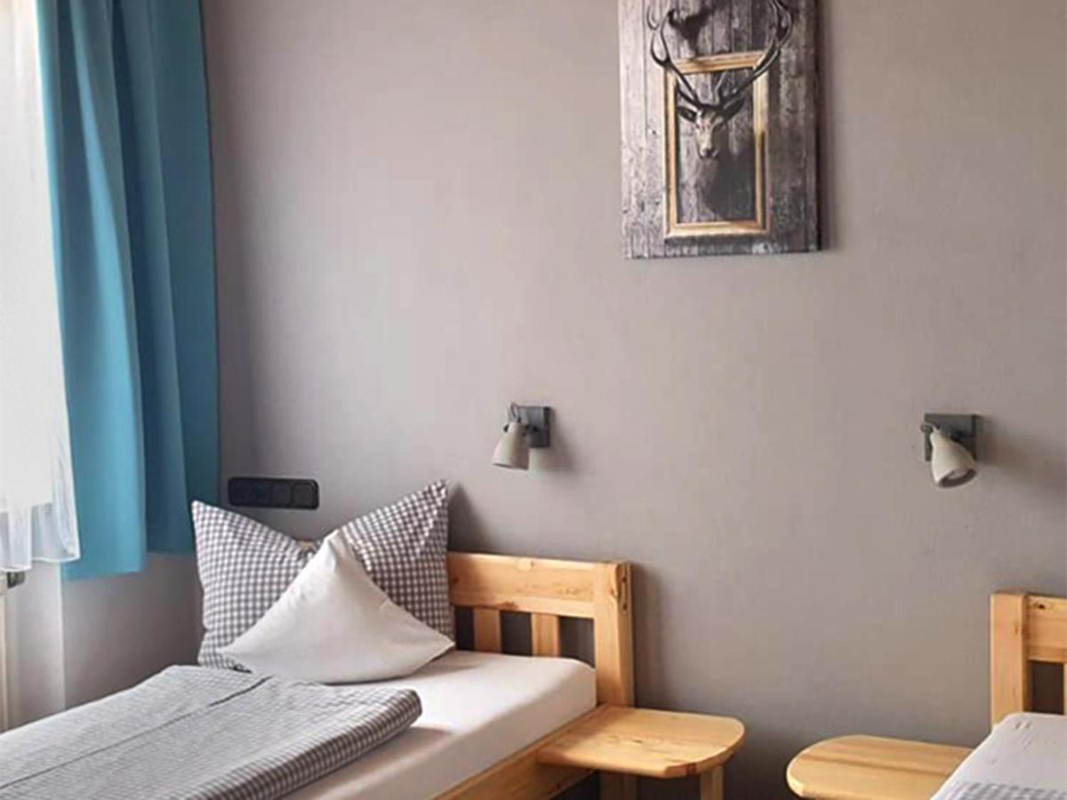 Pension Zum Krug, Messe Muenchen Hergolding المظهر الخارجي الصورة