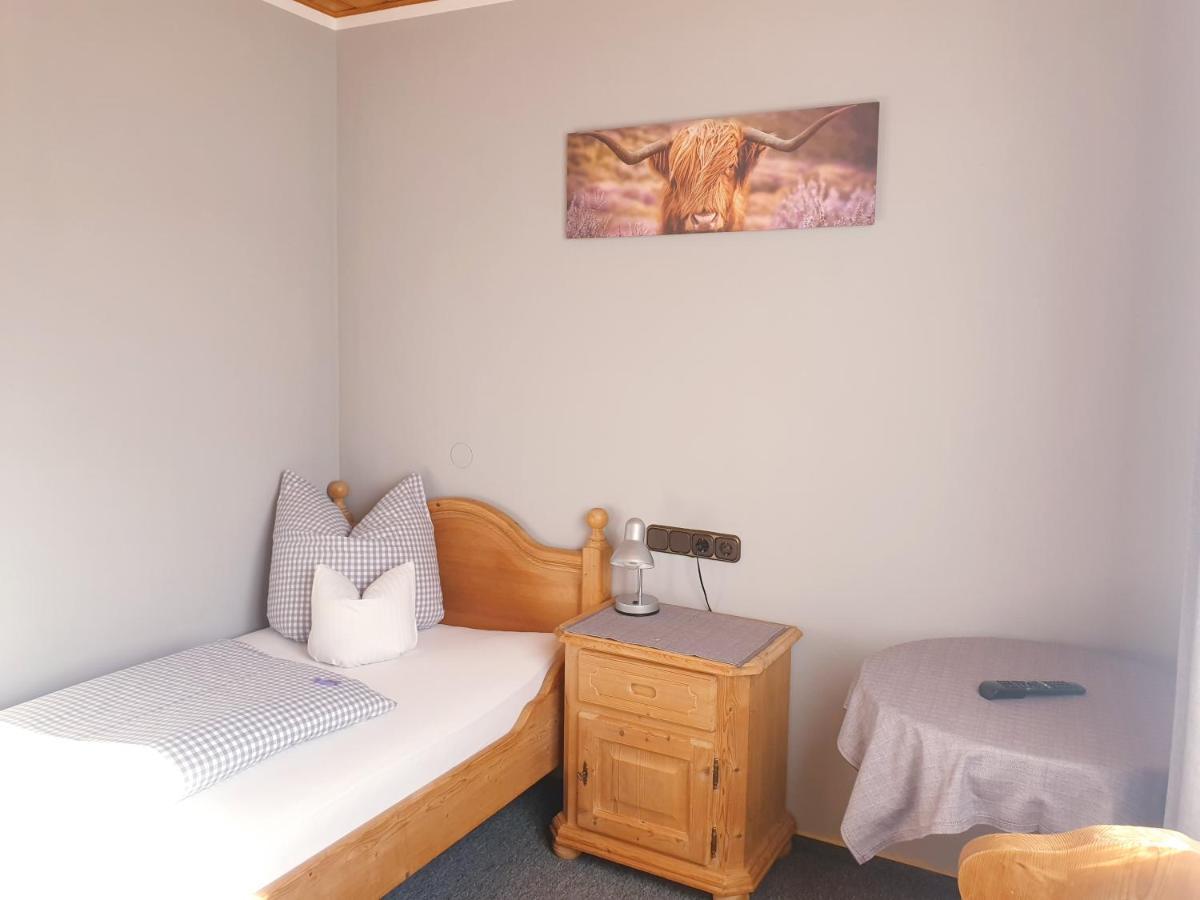 Pension Zum Krug, Messe Muenchen Hergolding المظهر الخارجي الصورة